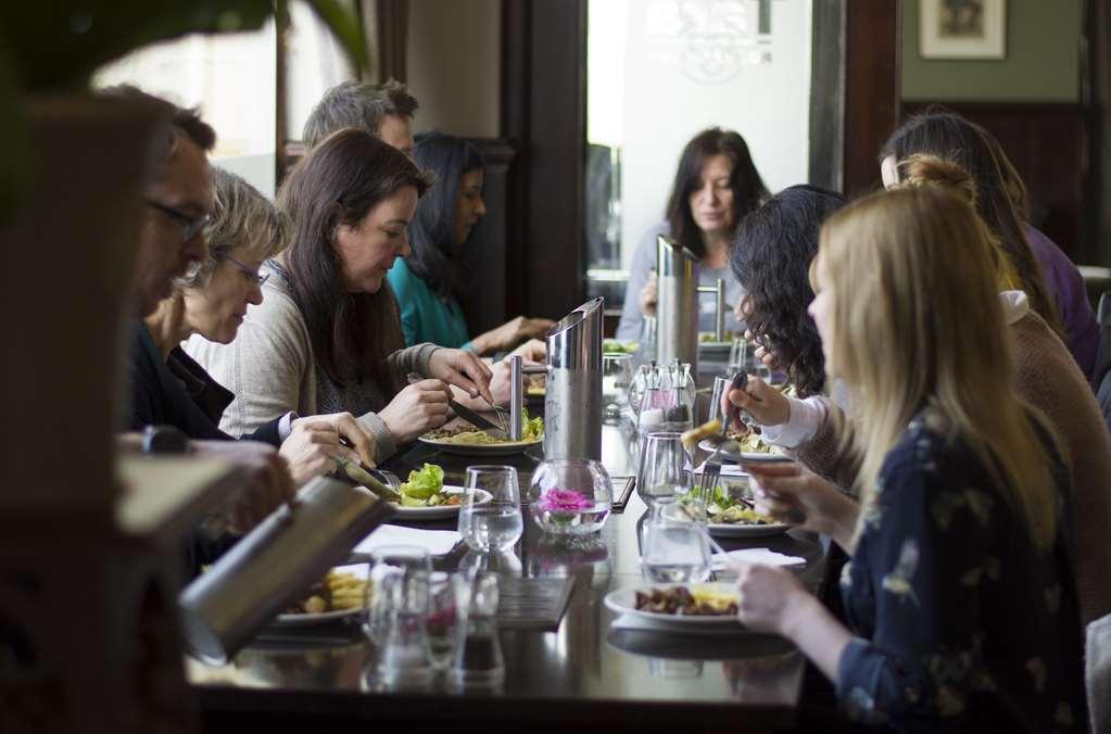 Hatton Court Hotel Gloucester Servicios foto
